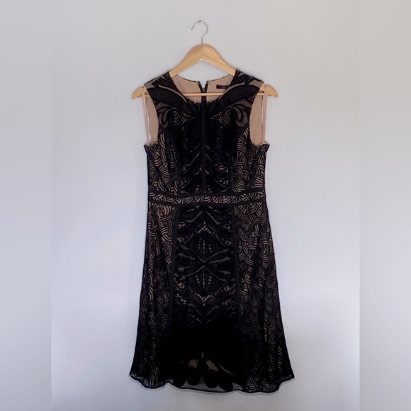 BCBGMaxAzria Dresses & Skirts - BCBG Max Azira Dress